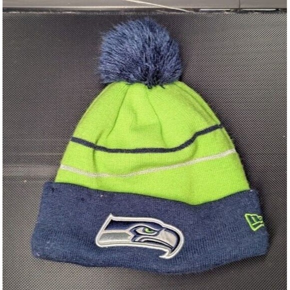 NFL Seattle Seahawks New Era Striped Pom Winter Beanie Cap One Size green blue - Picture 1 of 3